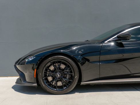Used 2020 Aston Martin V8 Vantage Coupe RWD image 16