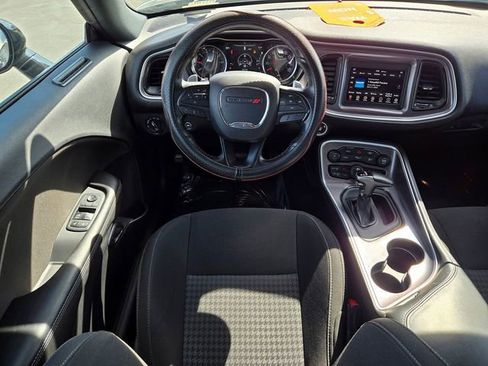 Used 2019 Dodge Challenger GT RWD image 8