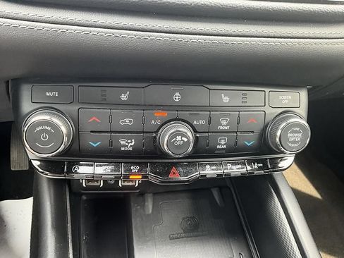 Used 2022 Dodge Durango GT AWD/4WD image 21