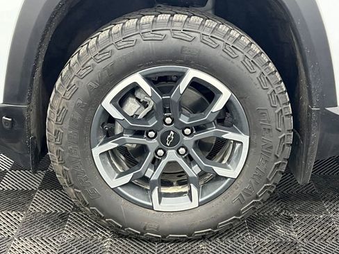 Used 2026 Chevrolet Equinox ACTIV w/ Convenience Package III image 10