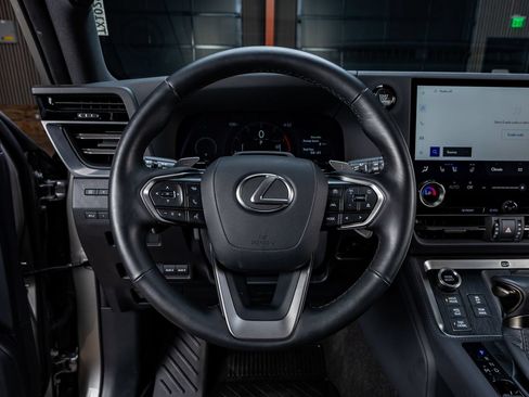 Used 2025 Lexus GX 550 AWD/4WD image 19
