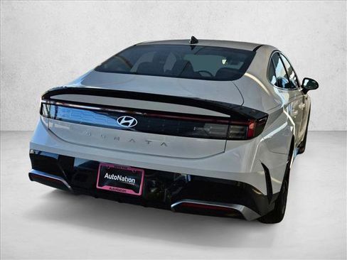 New 2026 Hyundai Sonata SEL image 2