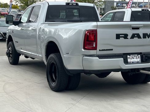 New 2026 RAM 3500 Laramie AWD/4WD image 4