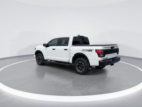 Used 2023 Nissan Titan PRO-4X w/ Pro-4x Convenience Package AWD/4WD image 5