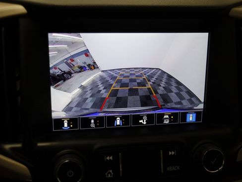 Used 2024 GMC Terrain Denali w/ Denali Premium Package image 11