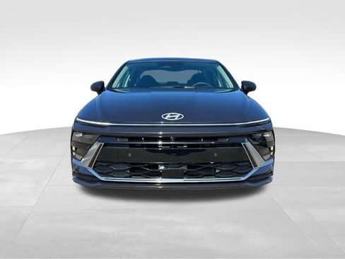 New 2025 Hyundai Sonata Limited image 12