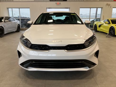 Used 2024 Kia Forte LXS image 2