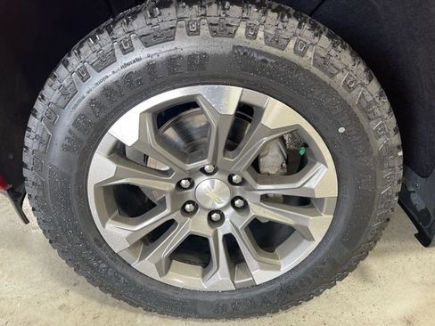 Used 2023 Chevrolet Silverado 1500 High Country AWD/4WD image 10
