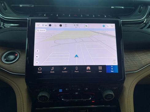 Used 2025 Jeep Grand Cherokee L Summit image 26