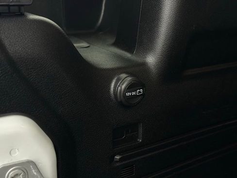 Used 2019 Jeep Wrangler Unlimited Sahara image 11