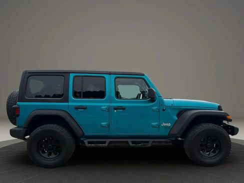 Used 2019 Jeep Wrangler Unlimited Sport S AWD/4WD image 6