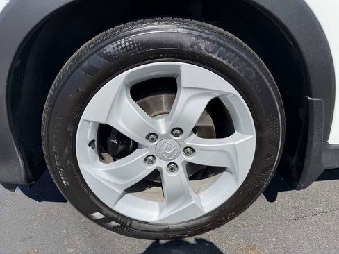 Used 2017 Honda HR-V EX image 8