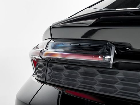 Used 2025 Lamborghini Urus SE AWD/4WD image 60