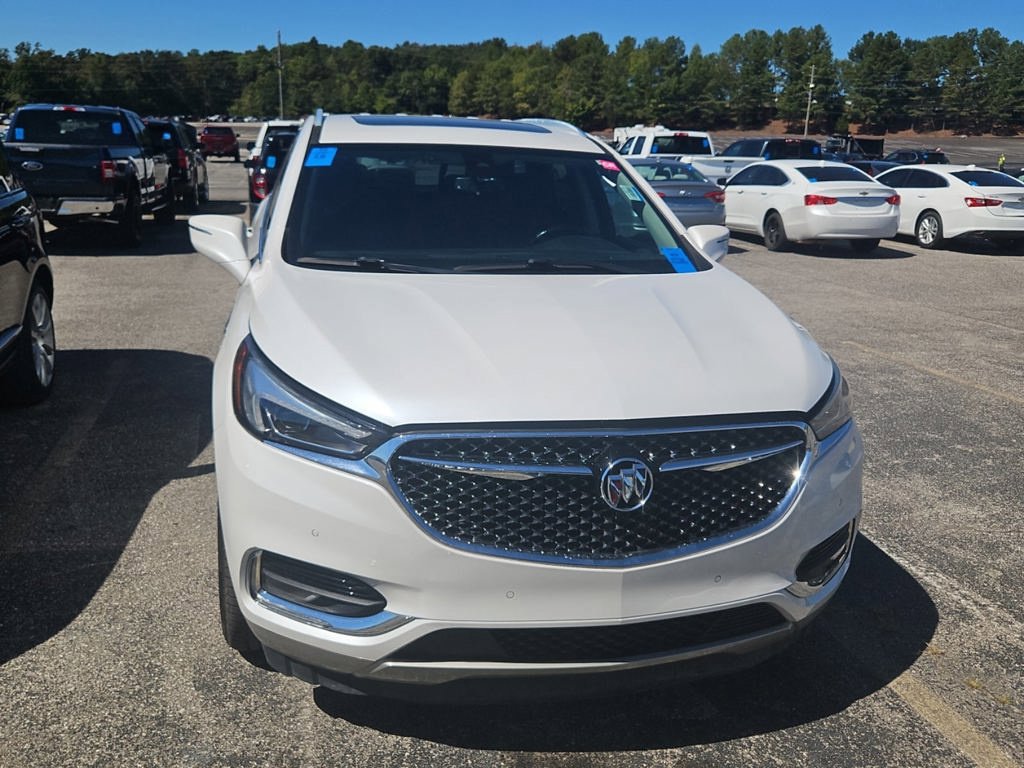 Used 2019 Buick Enclave Avenir w/ Avenir Technology Package AWD/4WD image 3