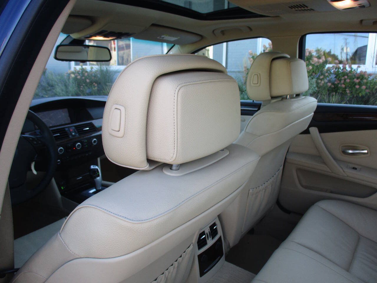 Used 2010 BMW 535i xDrive Sedan AWD/4WD image 29