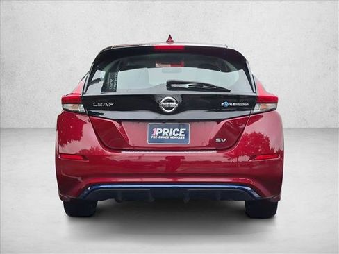 Used 2018 Nissan Leaf SV w/ SV Technology Package FWD image 7