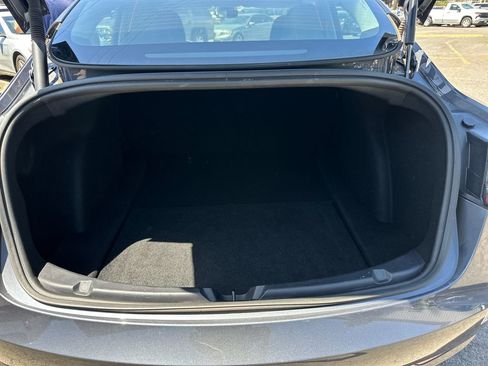 Used 2023 Tesla Model 3 Standard Range image 21