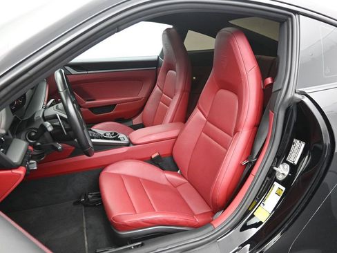 Used 2023 Porsche 911 Carrera image 9