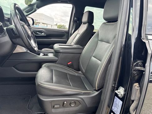 Used 2023 GMC Yukon SLT image 16