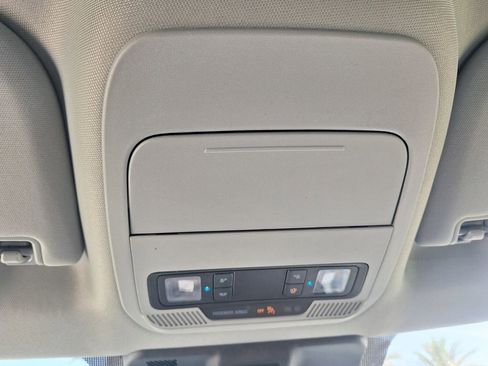 Used 2023 Ford F150 XLT image 18