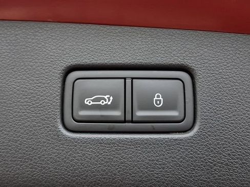 Used 2024 Genesis GV70 3.5T Sport image 33