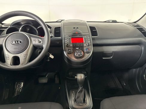Used 2011 Kia Soul + image 18