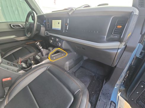 Used 2022 Ford Bronco Badlands image 25