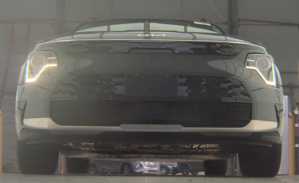 Used 2023 Kia Niro Wind w/ Wind Preserve Package FWD image 2