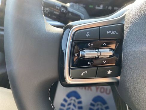 New 2025 Kia Sorento SX image 32