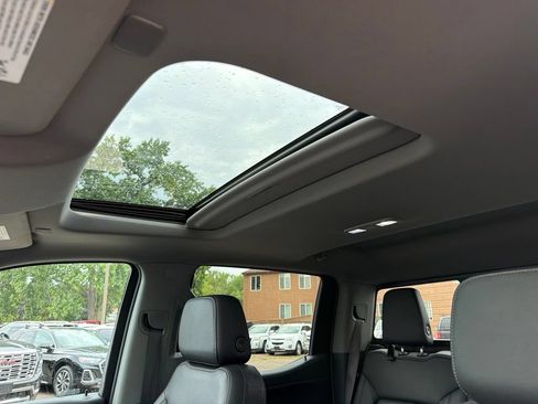 Used 2020 GMC Sierra 1500 SLT w/ SLT Premium Plus Package AWD/4WD image 20
