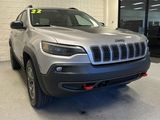 Used 2022 Jeep Cherokee Trailhawk image 2