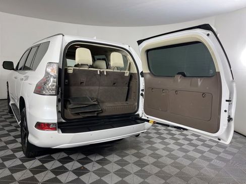 Used 2019 Lexus GX 460 Premium w/ Premium Package AWD/4WD image 47