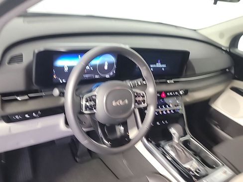 Certified 2024 Kia Carnival SX FWD image 18