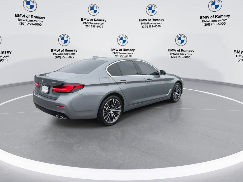 Used 2023 BMW 540i xDrive AWD/4WD image 8