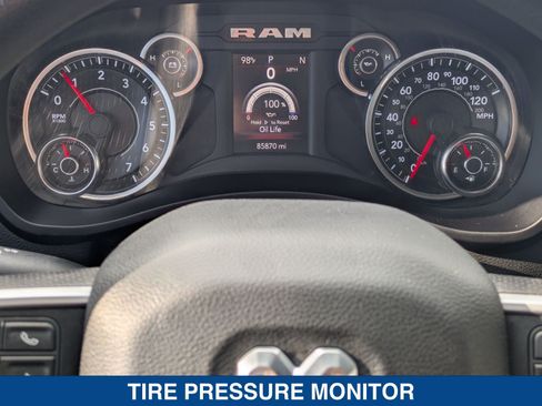 Used 2022 RAM 2500 Big Horn AWD/4WD image 28