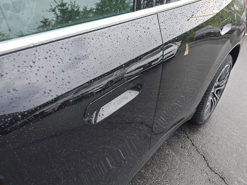 Used 2025 BMW X3 xDrive30i w/ Premium Package image 14