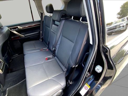 Used 2019 Lexus GX 460 Premium AWD/4WD image 19