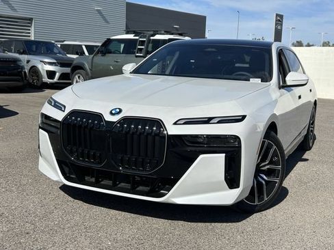 New 2026 BMW i7 eDrive50 w/ M Sport Package RWD image 3