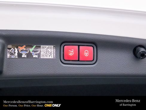 New 2026 Mercedes-Benz C 300 4MATIC Sedan image 34