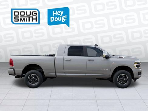 New 2026 RAM 2500 Laramie AWD/4WD image 22
