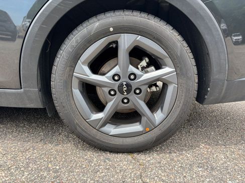 Used 2025 Kia K4 FWD image 27