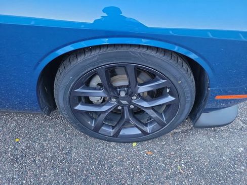Used 2022 Dodge Challenger GT w/ Plus Package RWD image 5