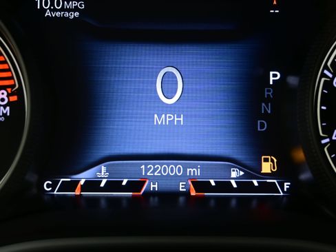 Used 2021 Jeep Cherokee Latitude Lux w/ Comfort/Convenience Group AWD/4WD image 23