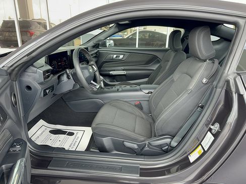 Certified 2024 Ford Mustang Coupe RWD image 12