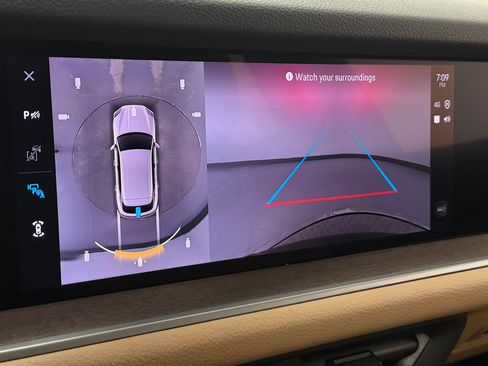 Certified 2025 Porsche Cayenne AWD/4WD image 21
