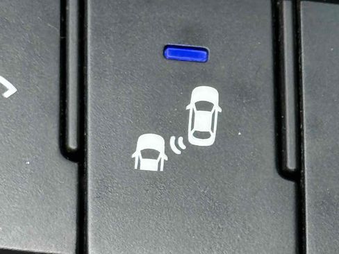 Used 2018 Hyundai Elantra Value Edition image 98