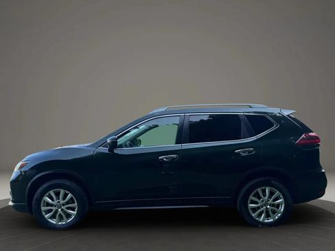 Used 2018 Nissan Rogue SV AWD/4WD image 2