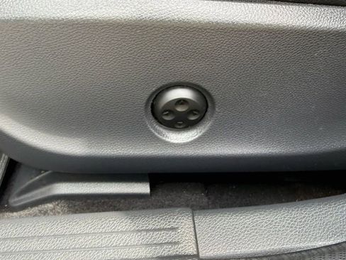 Used 2016 Mercedes-Benz GLA 250 4MATIC image 19