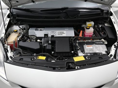 Used 2012 Toyota Prius Three w/ Solar Roof Pkg image 33