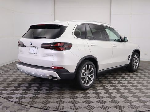 New 2026 BMW X5 sDrive40i w/ Climate Comfort Package image 5